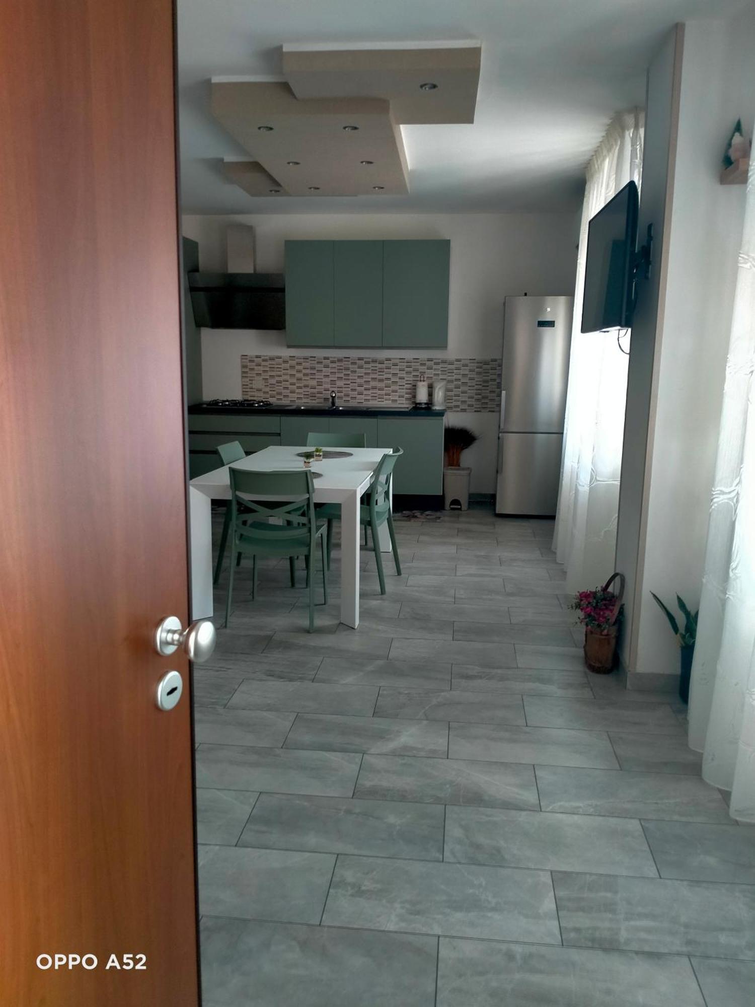 Perla Di Mare Apartment Montesilvano Exterior photo